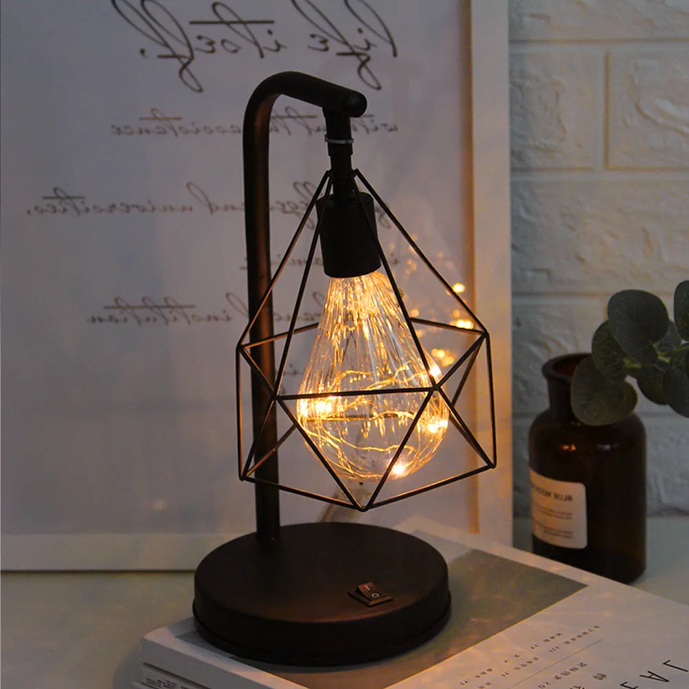 Geometric industrial bedside lamp - Noctive Home