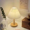 Pleated bedside table lamp - Noctive Home